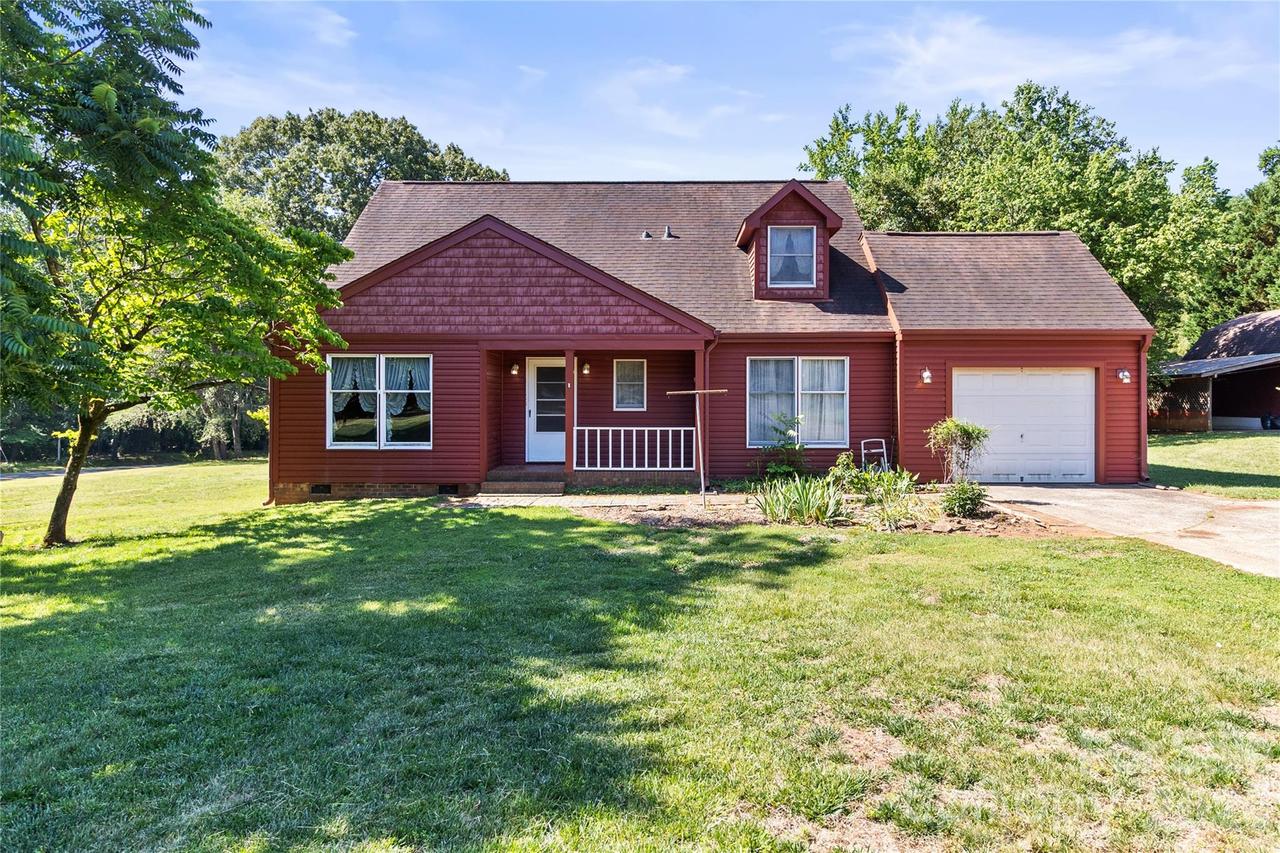 7101 Rock Island Rd., Charlotte, NC 28278