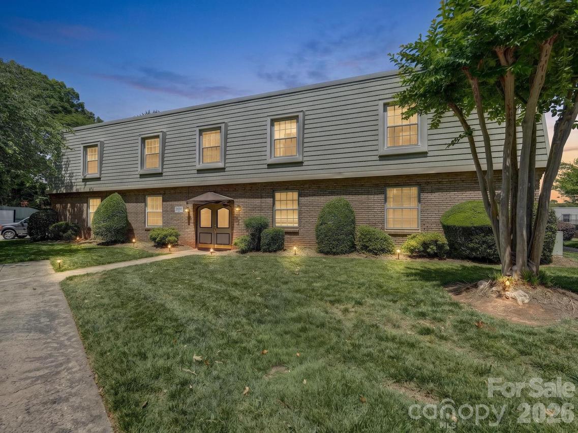 2628 Park Rd. #D, Charlotte, NC 28209