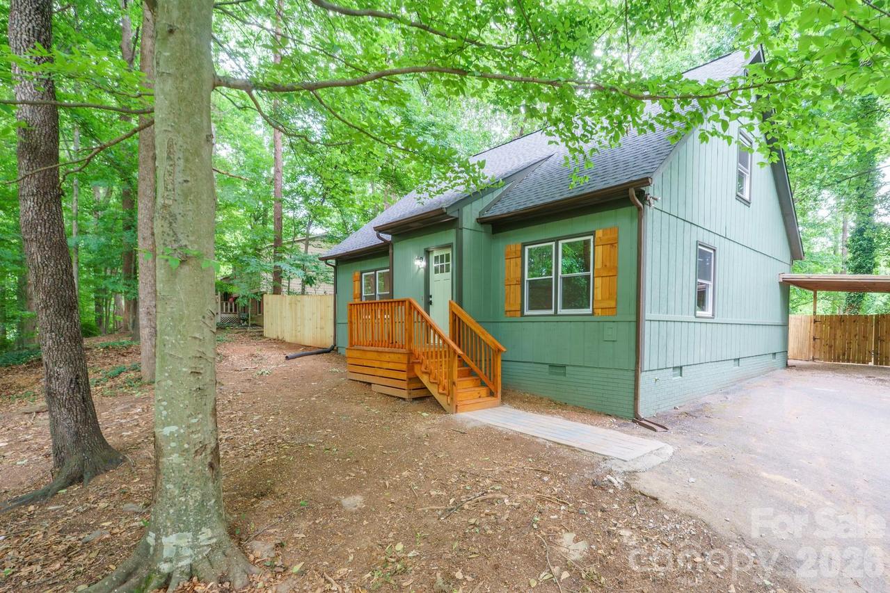 727 Boulder Pl., Statesville, NC 28625