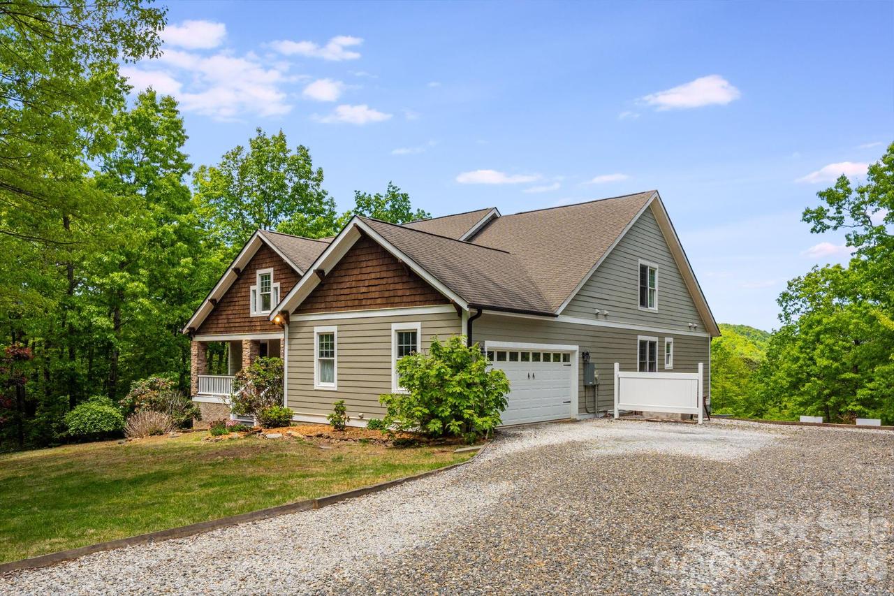 1659 High Rock Acres Dr., Black Mountain, NC 28711