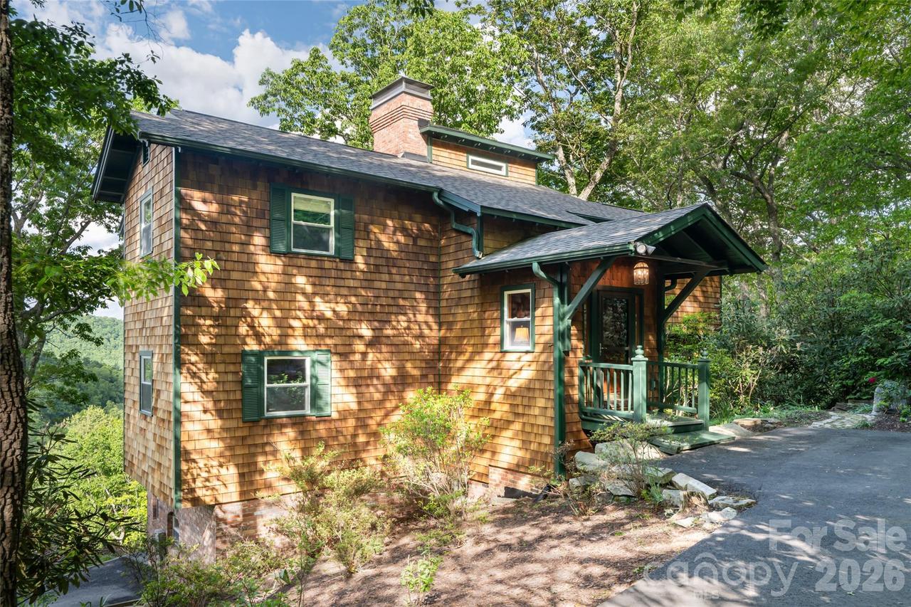 162 Merrills Chase Rd., Asheville, NC 28803