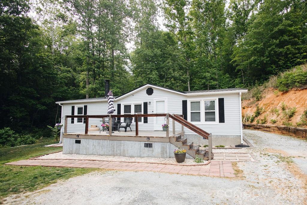 9 Bent Twig Dr., Old Fort, NC 28762