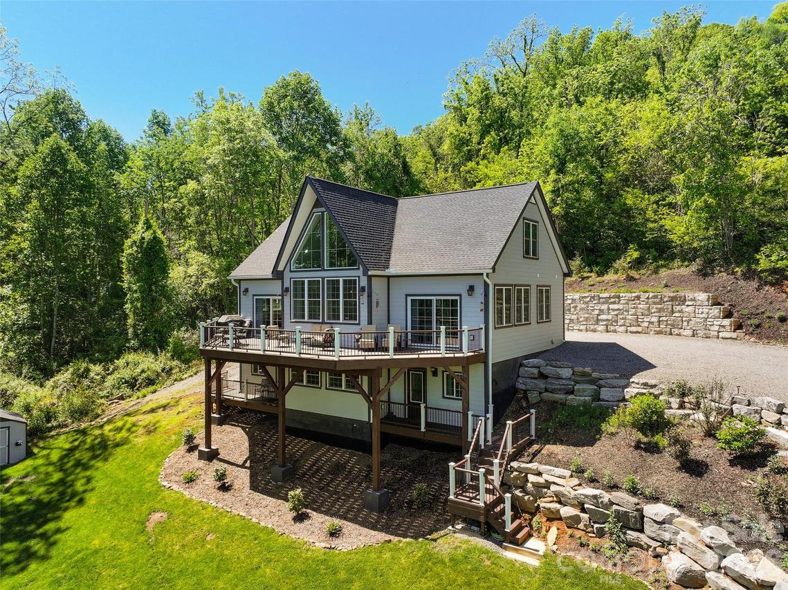 114 Nesting Ridge, Waynesville, NC 28785