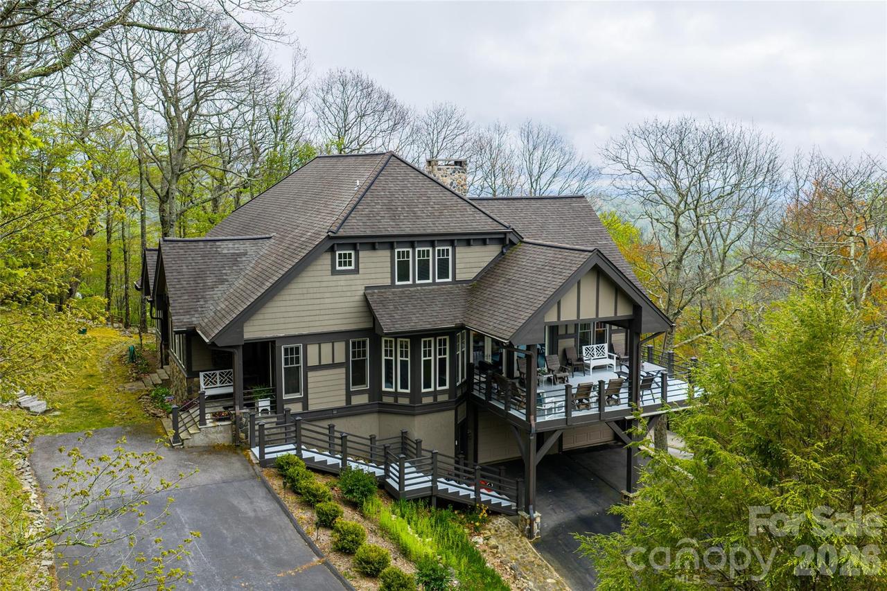 412 Granny Lewis Ln., Mars Hill, NC 28754