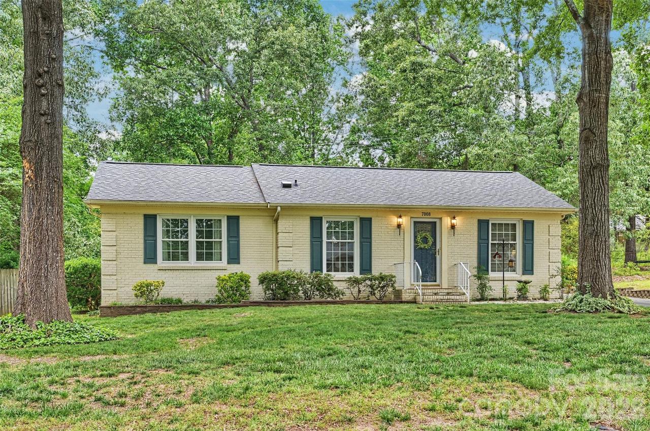 7008 Brookgreen Ter., Matthews, NC 28104