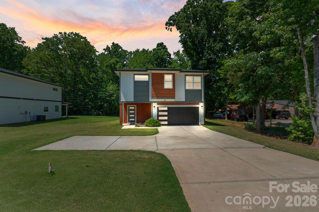 8925 Harrisburg Rd., Charlotte, NC 28215