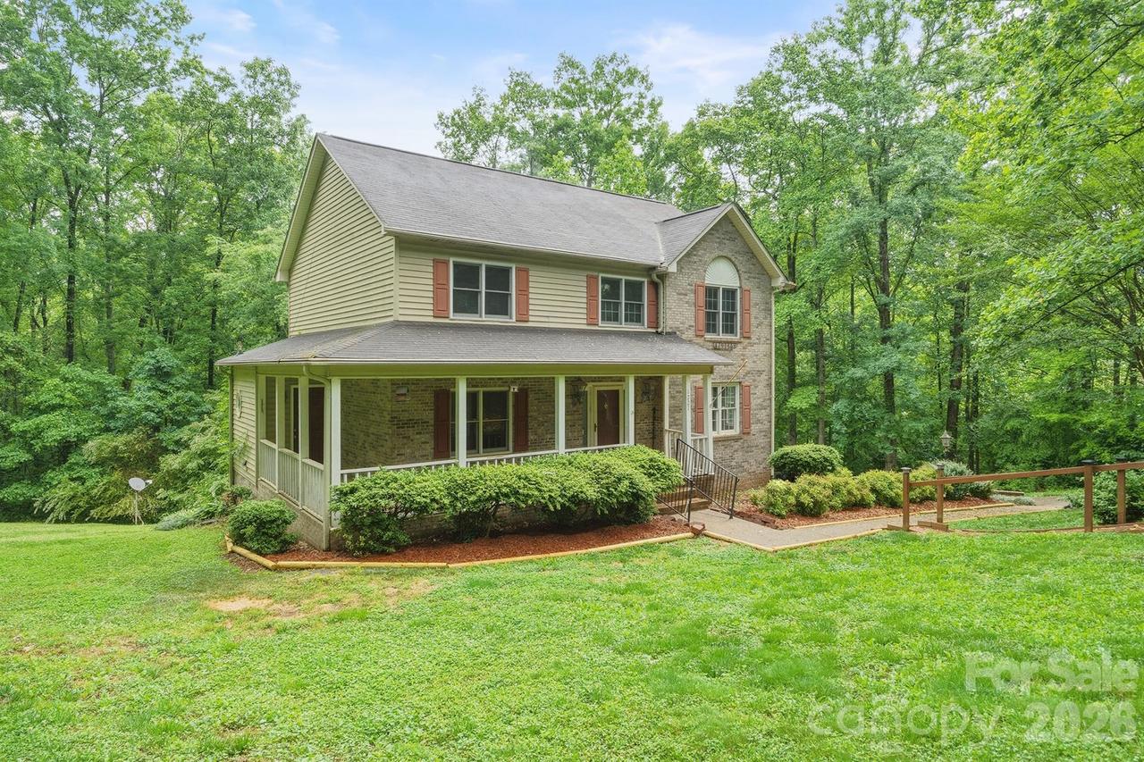 1227 Shirebourn None, Hickory, NC 28602