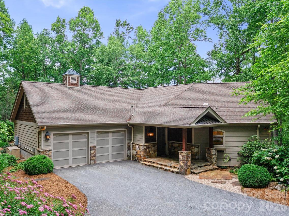 71 Chestnut Hill Rd., Spruce Pine, NC 28777