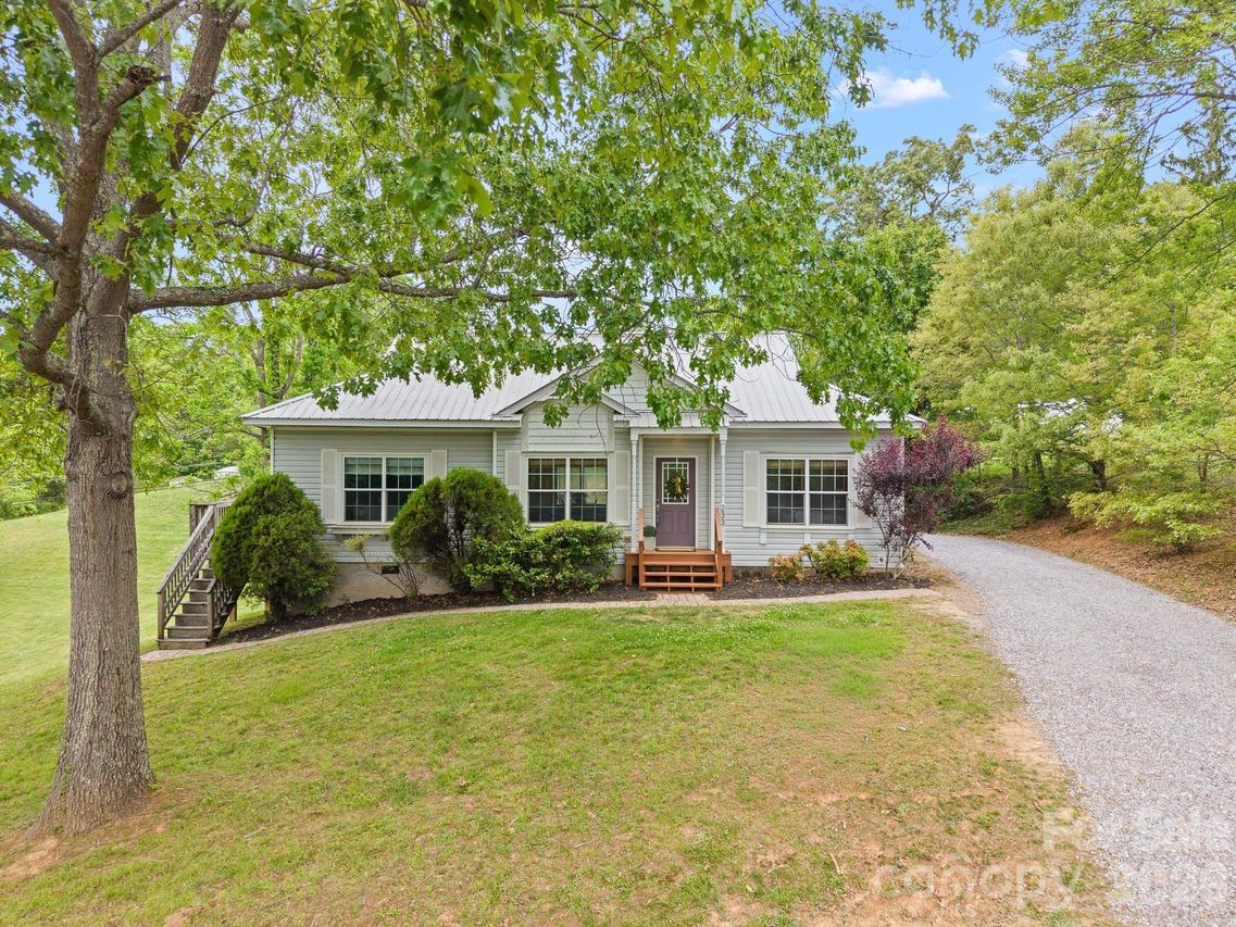233 Thompson Cove Rd., Clyde, NC 28721