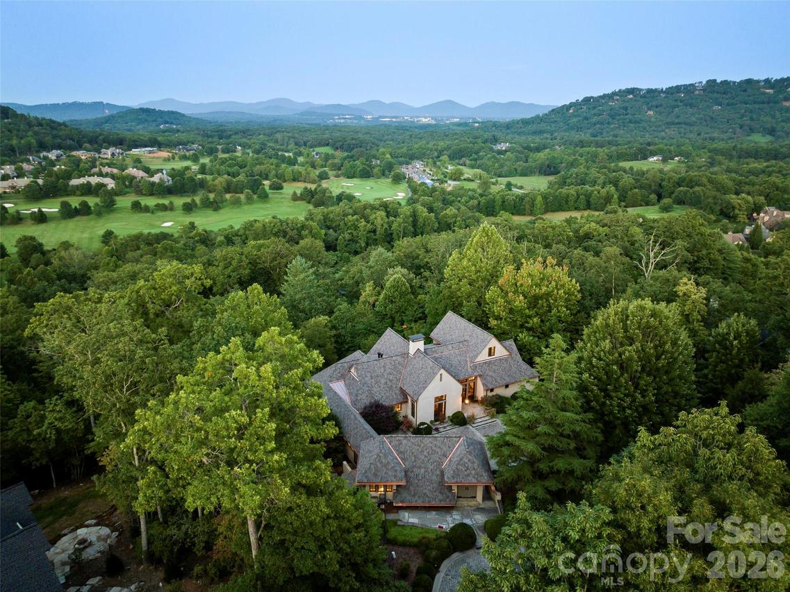 1929 Tree View Tr., Arden, NC 28704