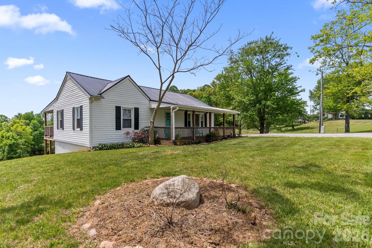 4532 Nc Hwy 18 None, Sparta, NC 28675