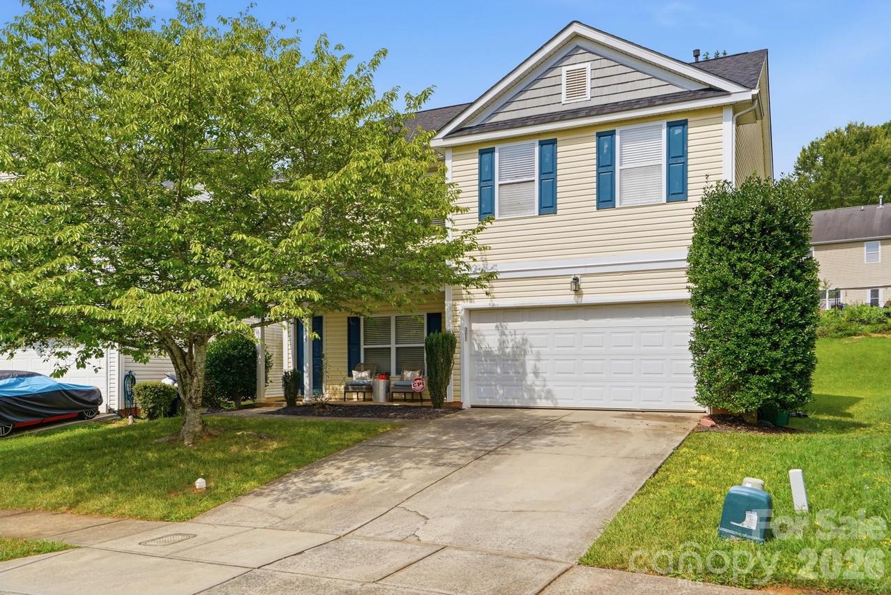 8619 Earthenware Dr., Charlotte, NC 28269