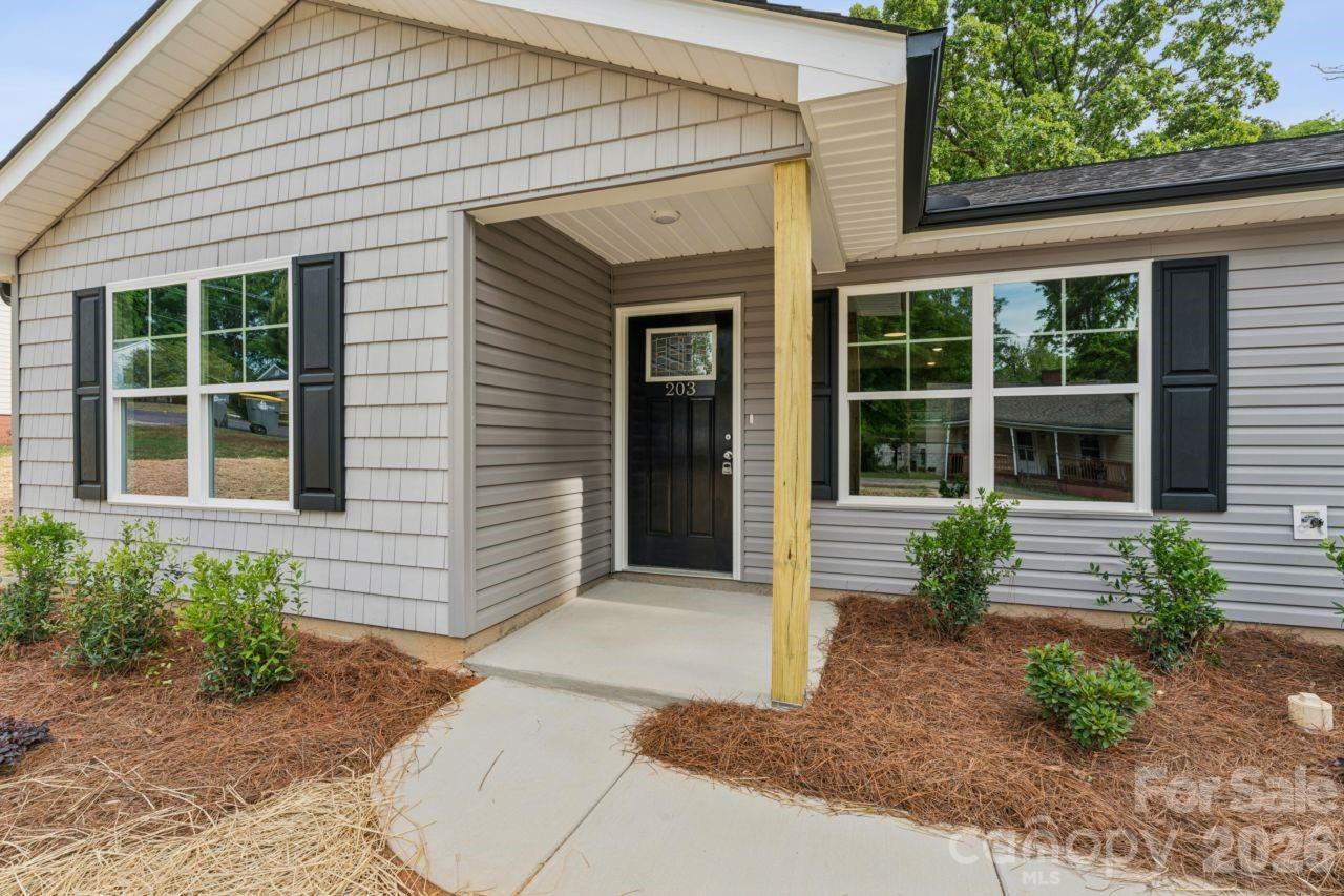 203 W 17th St., Kannapolis, NC 28081