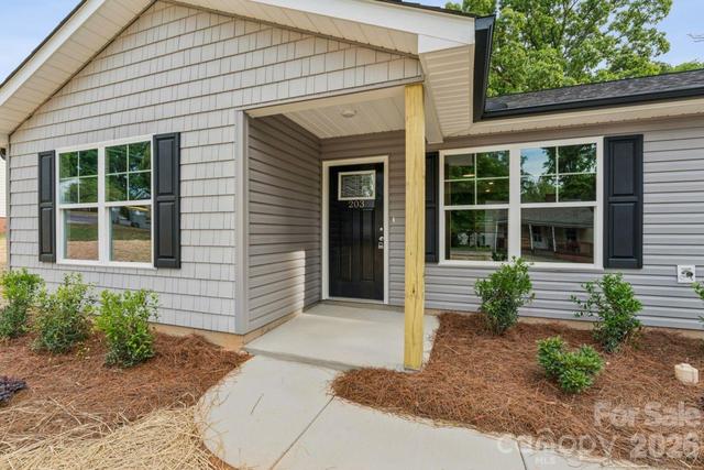 New Construction Homes For Sale This Week That Attend A L Brown High: May 6th to May 12th
