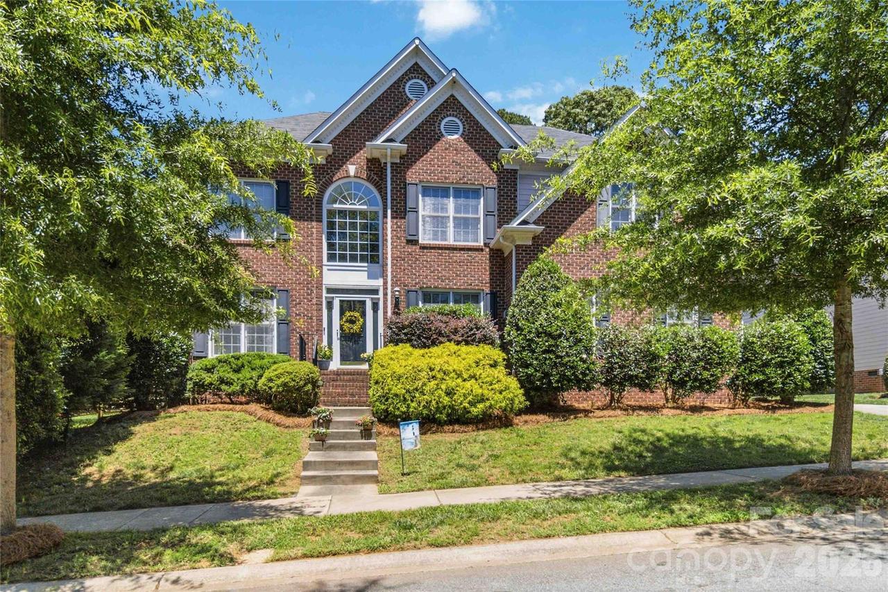 7915 Bytham Castle Dr., Huntersville, NC 28078