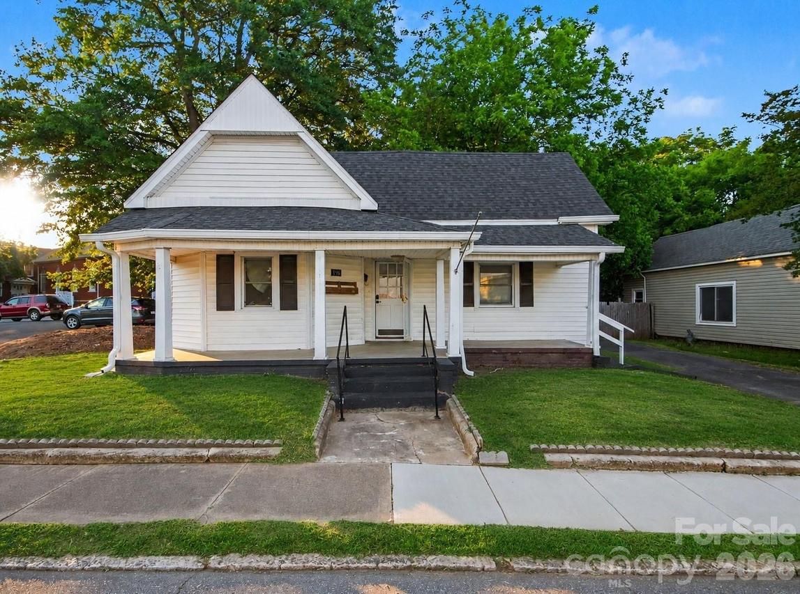 198 Buffalo Ave., Concord, NC 28025