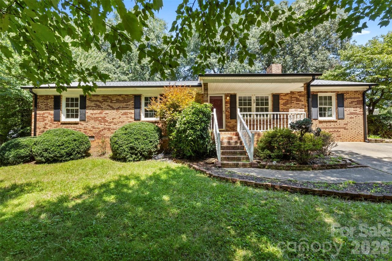 320 Amhurst Dr., Kings Mountain, NC 28086
