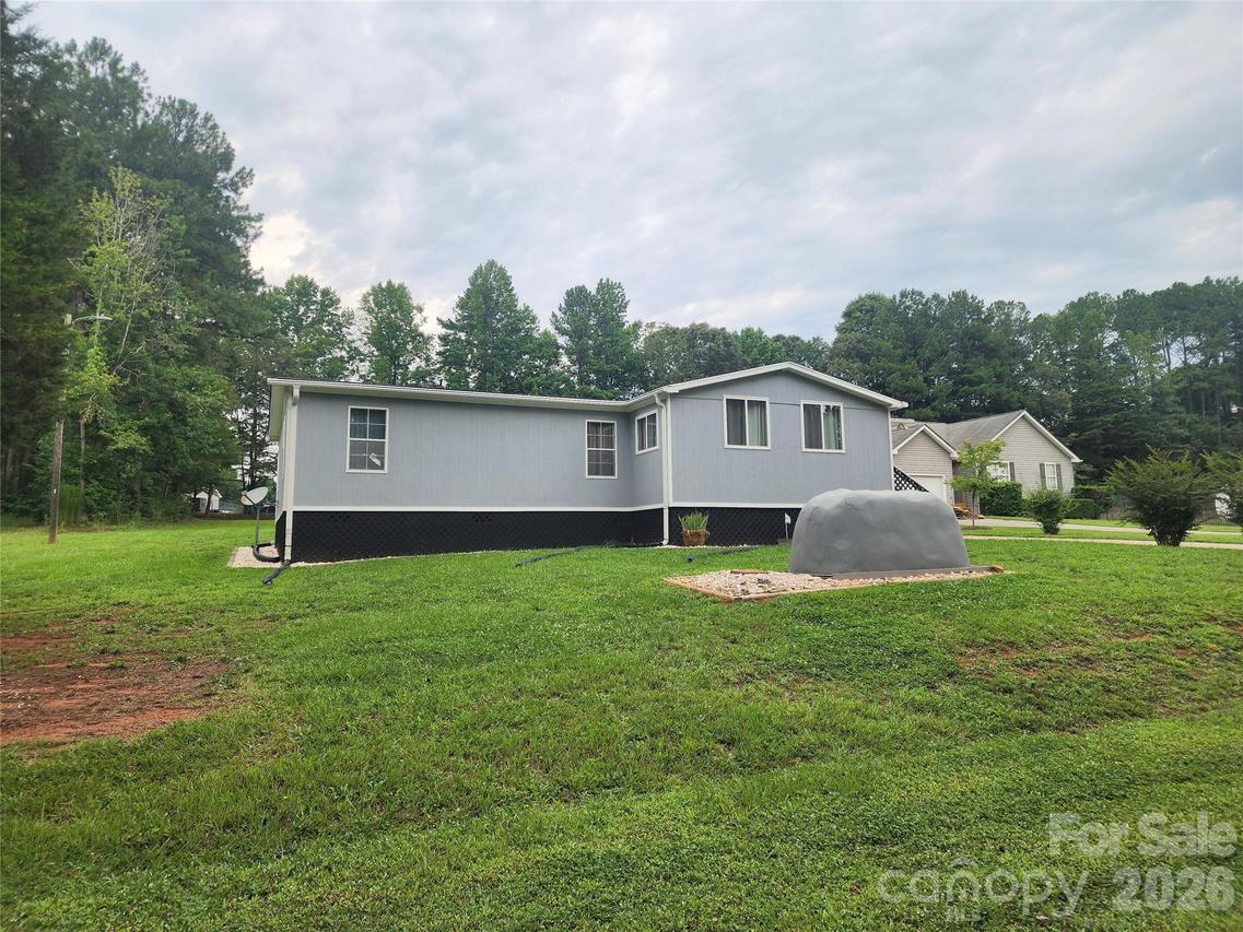 189 Brook Creek Dr., Troutman, NC 28166