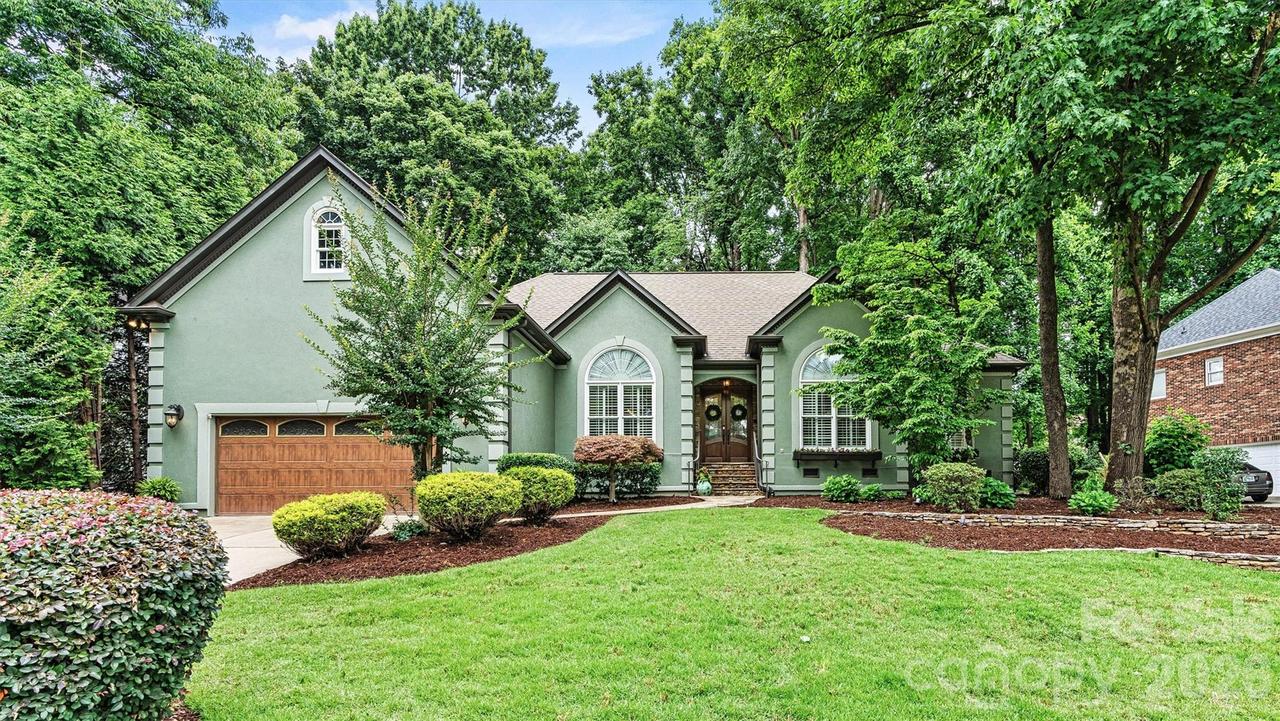5028 Foxbriar Tr., Charlotte, NC 28269