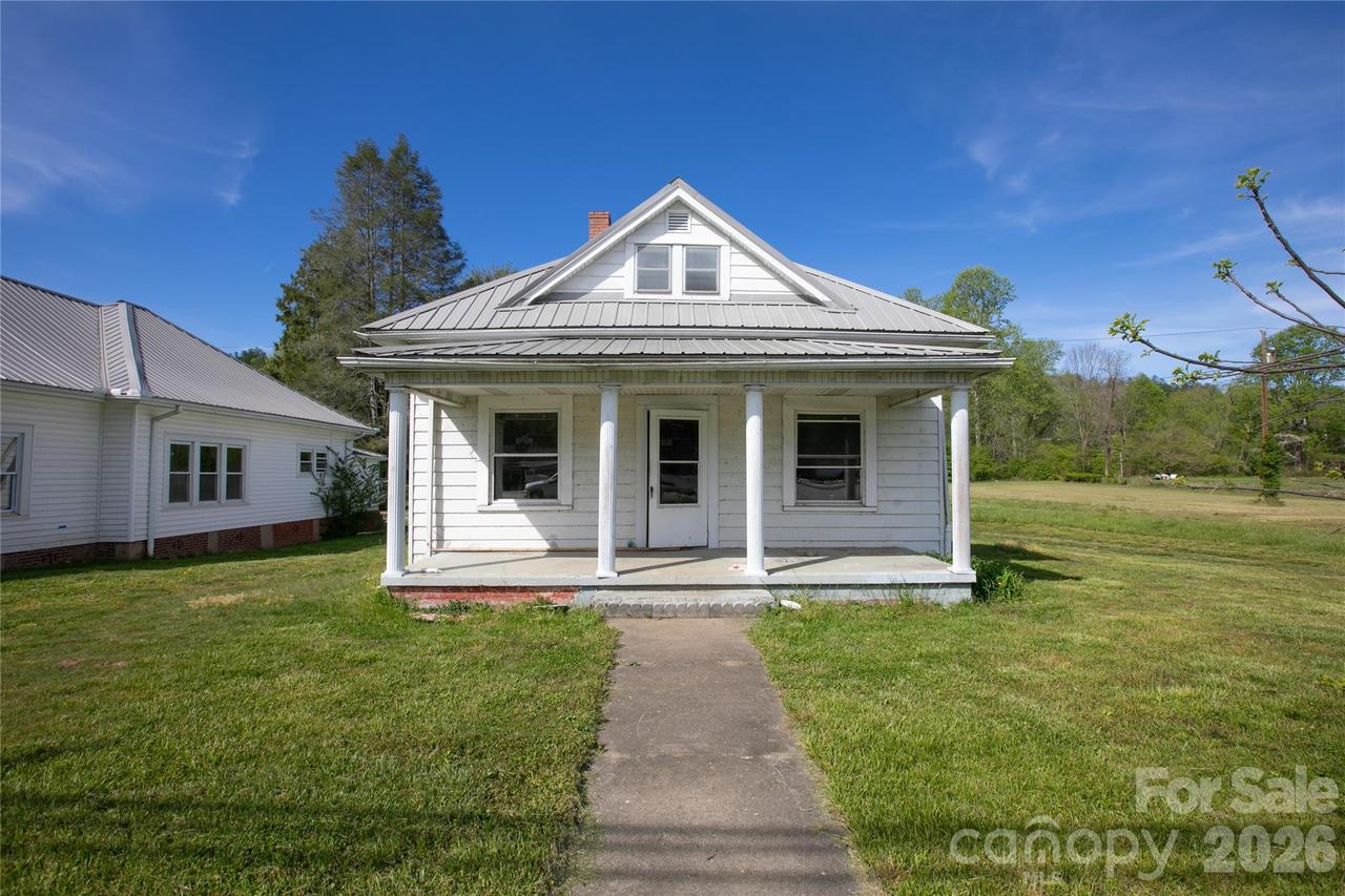 204 Main St., Rosman, NC 28772