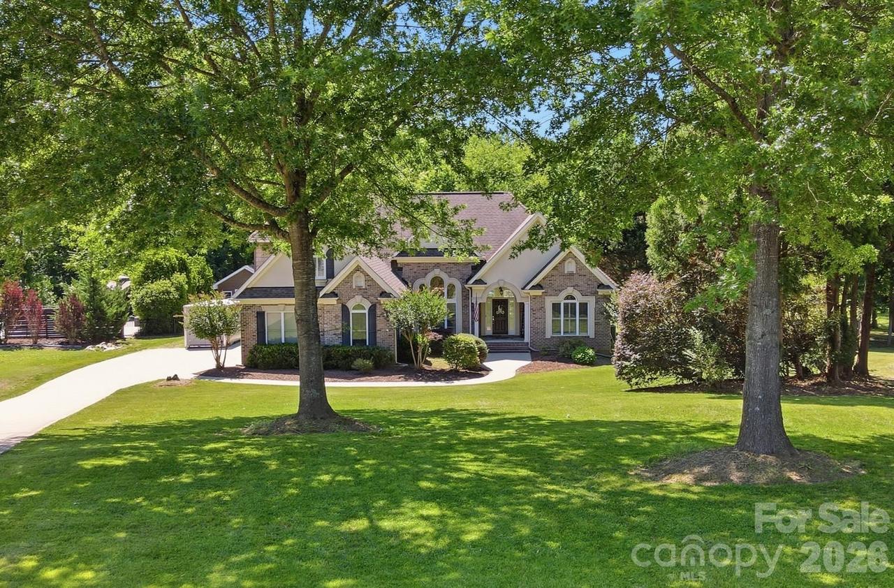 2066 Applebrook Dr., Wesley Chapel, NC 28110