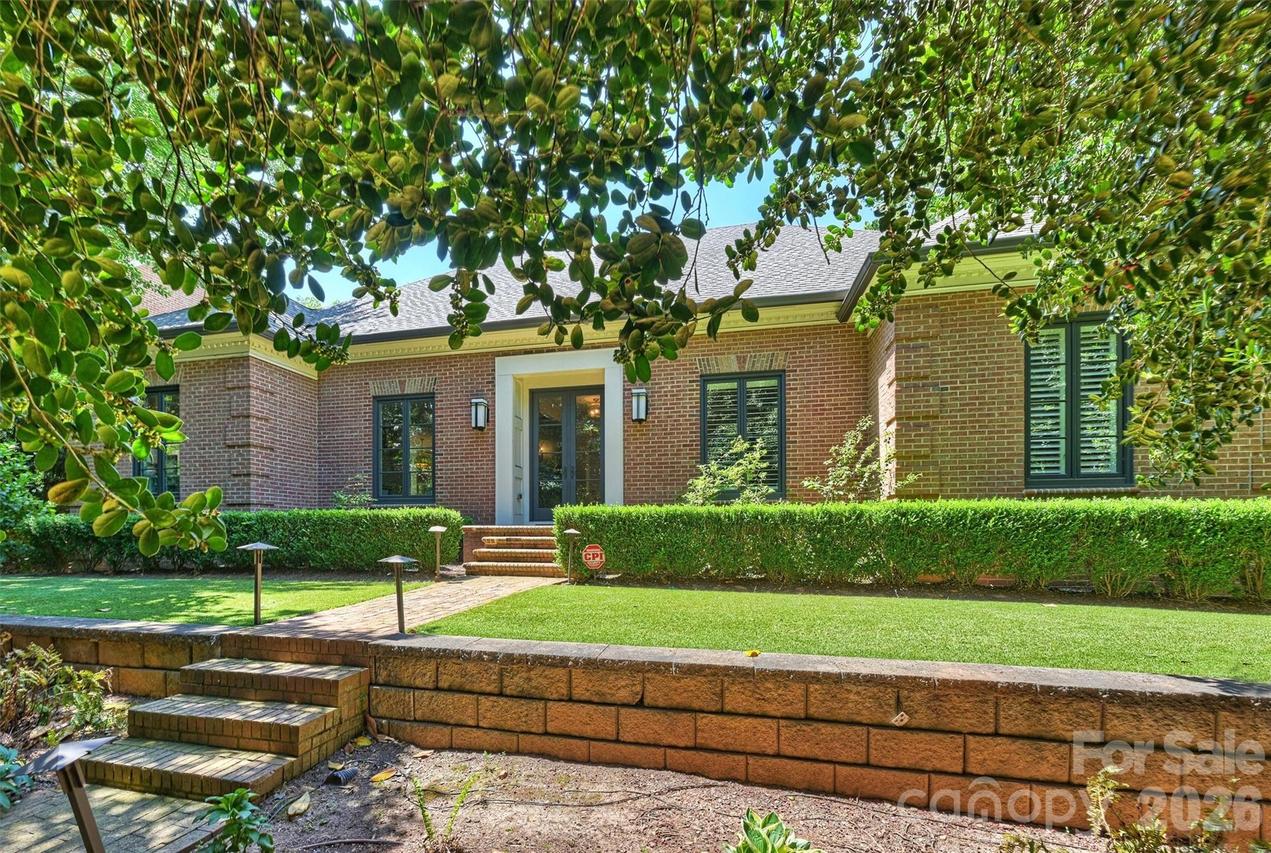 3610 Sharon Rd., Charlotte, NC 28211