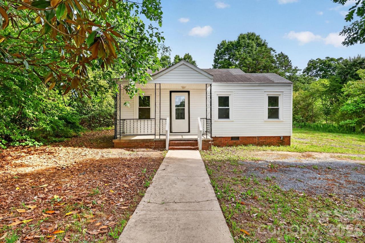 1121 Lundix St., Albemarle, NC 28001