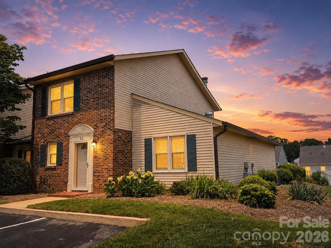 1330 5th St. #15, Hickory, NC 28601