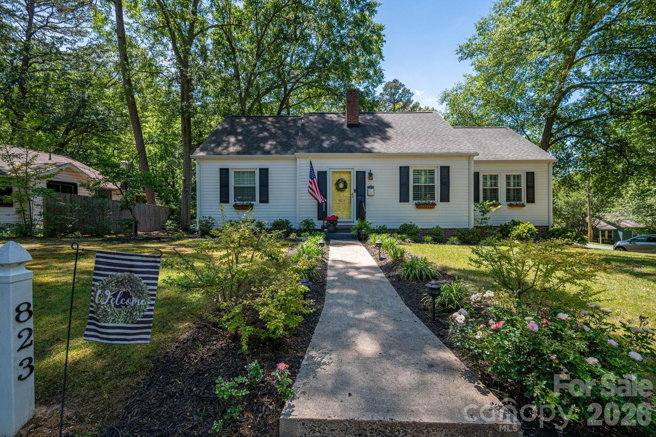 823 N Laurel St., Lincolnton, NC 28092