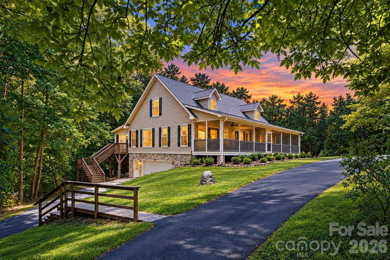 195 Azalea Rd., Mooresville, NC 28115