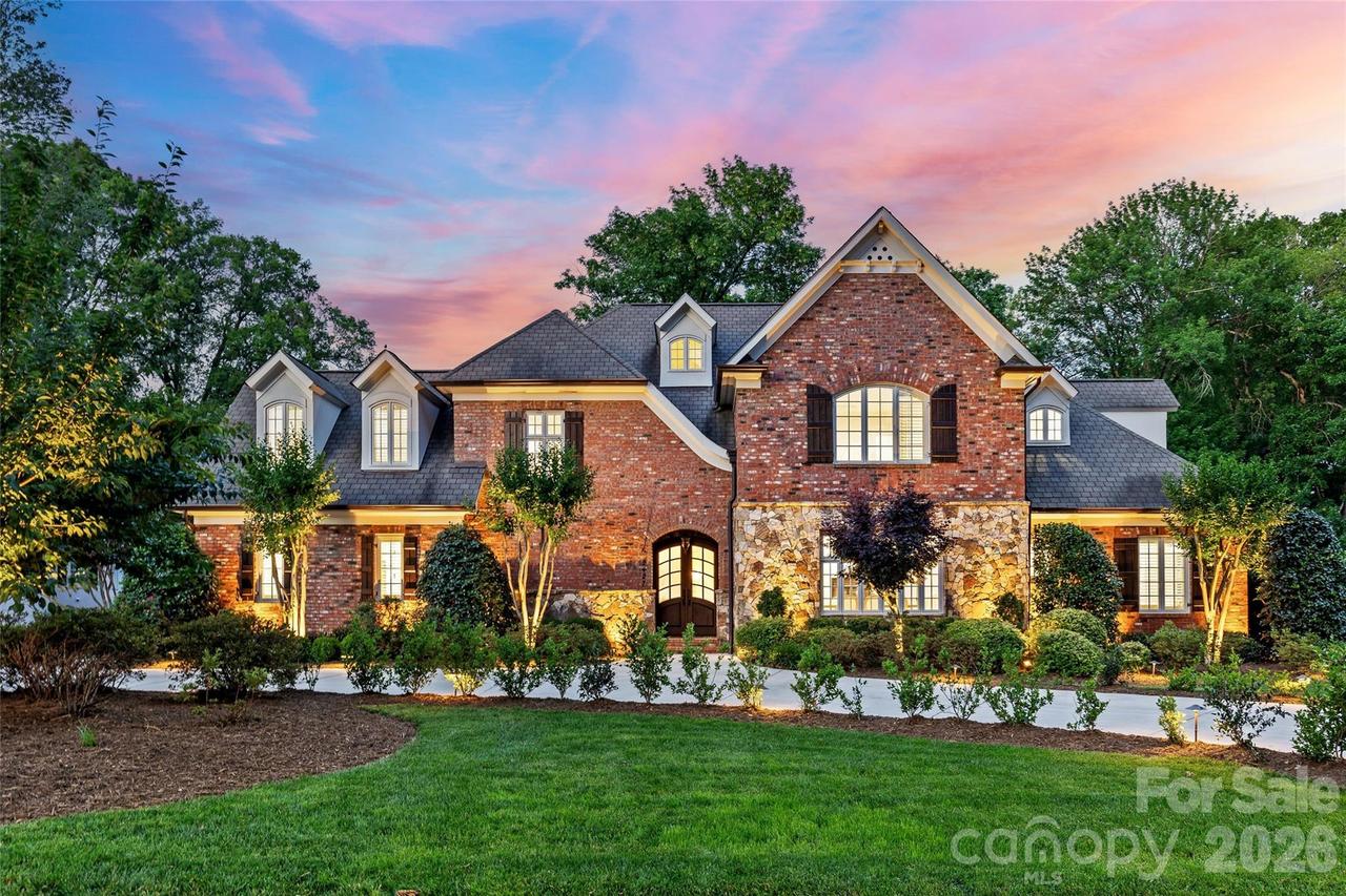 2427 Danbury St., Charlotte, NC 28211