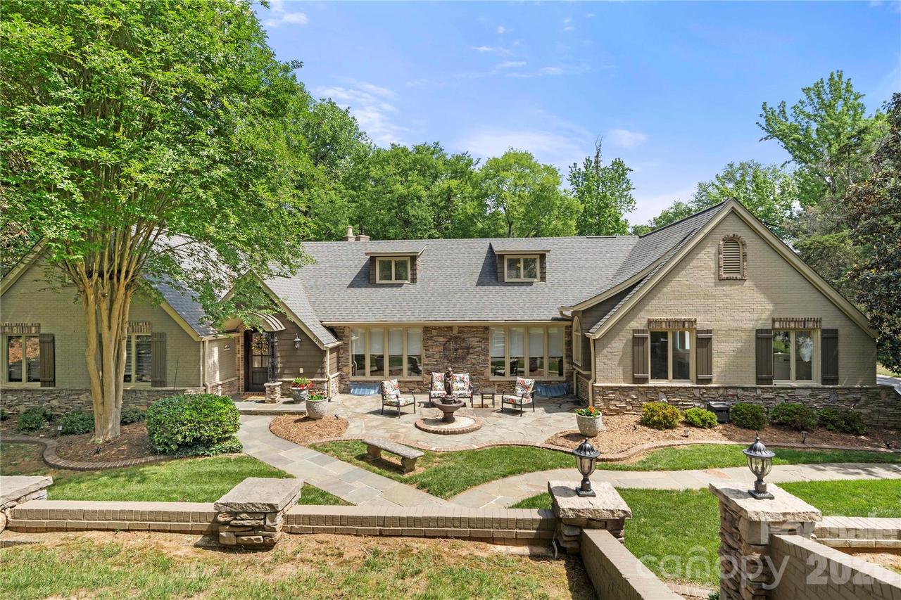 4531 Montibello Dr., Charlotte, NC 28226