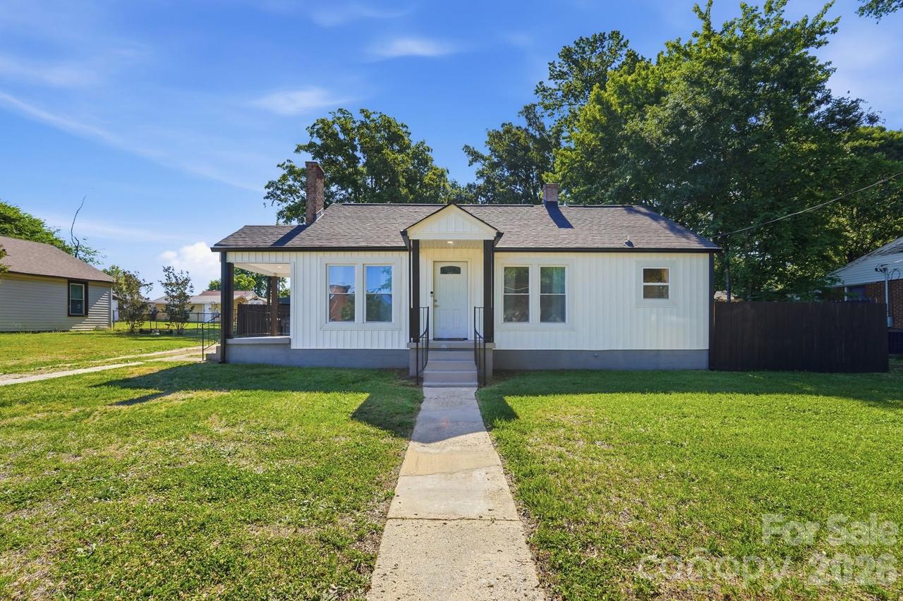 912 Laura Ave., Kannapolis, NC 28083
