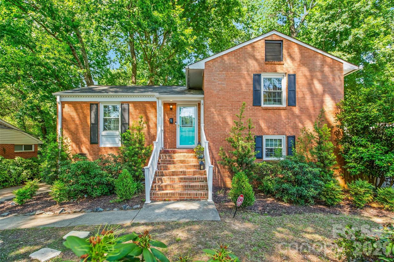 5015 Murrayhill Rd., Charlotte, NC 28210