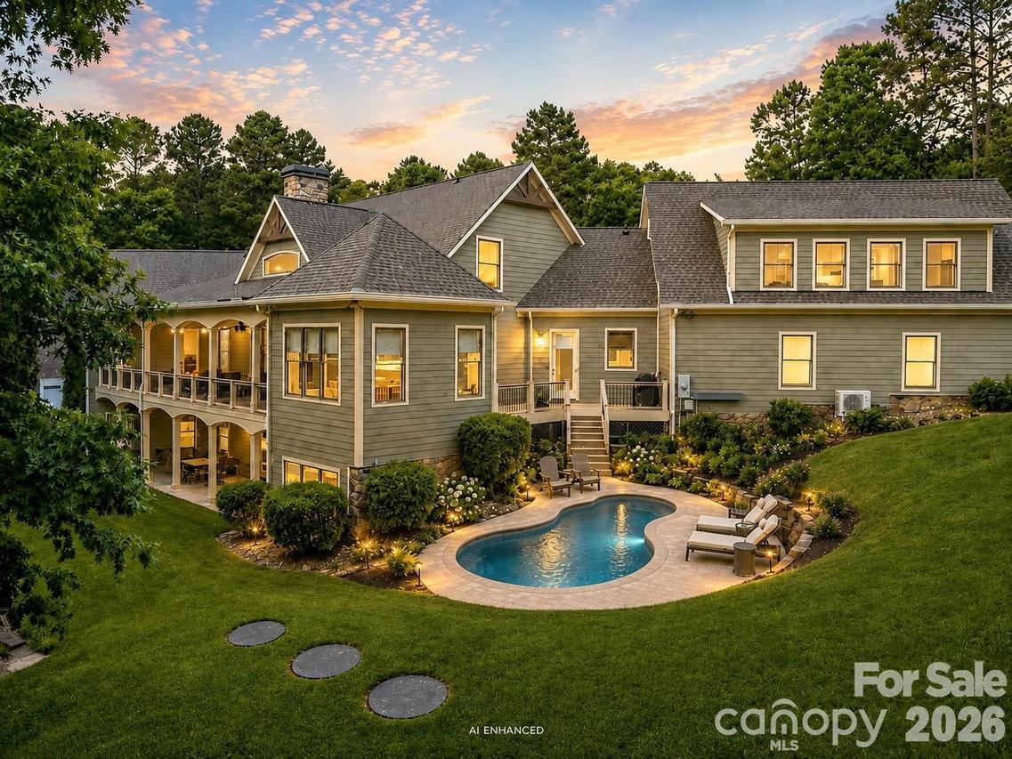 2243 Whiterock Ct., Sherrills Ford, NC 28673