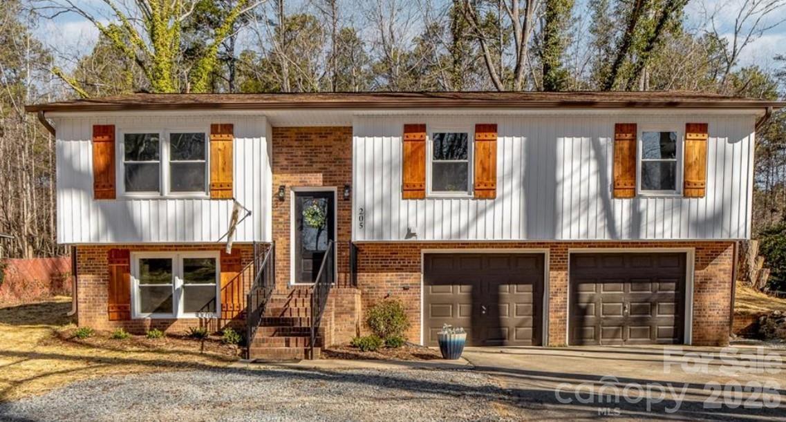 205 Redding Rd., Stanley, NC 28164
