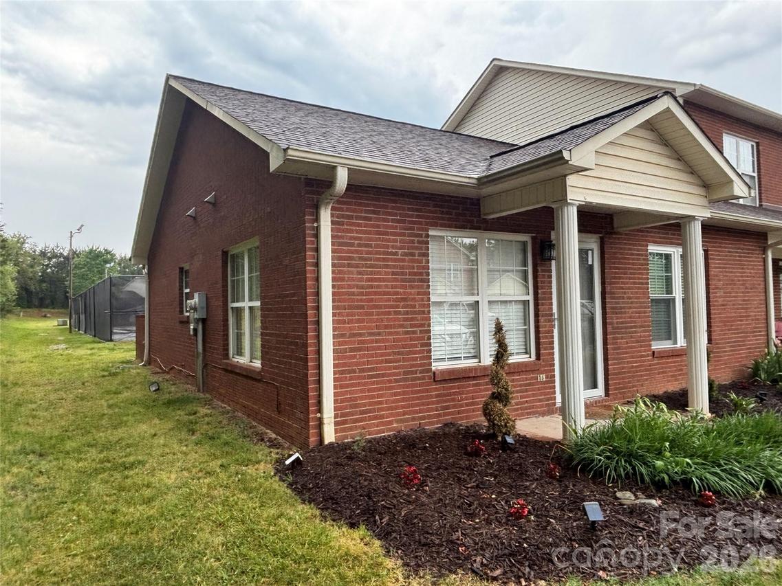102 Brandywine Dr. #M1, Conover, NC 28613