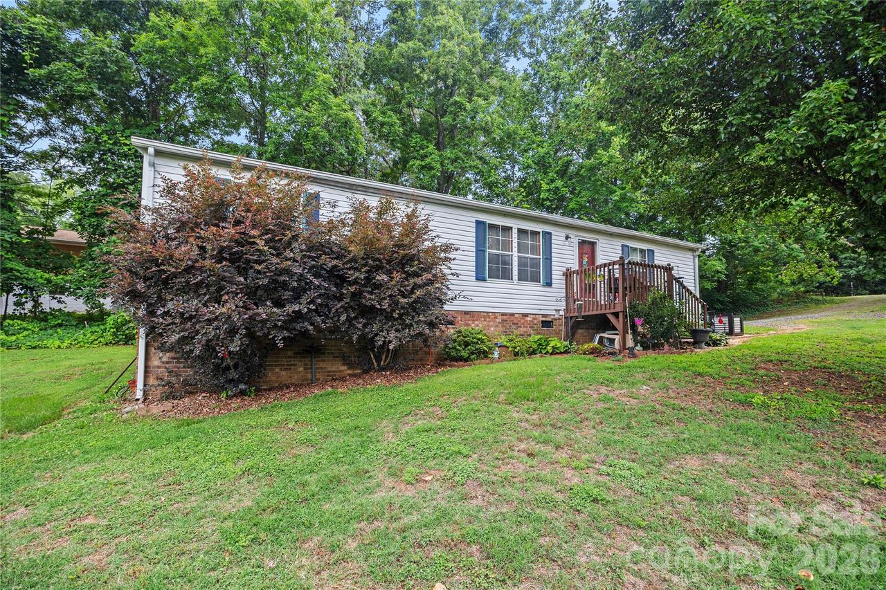 323 Carlyle Rd., Troutman, NC 28166