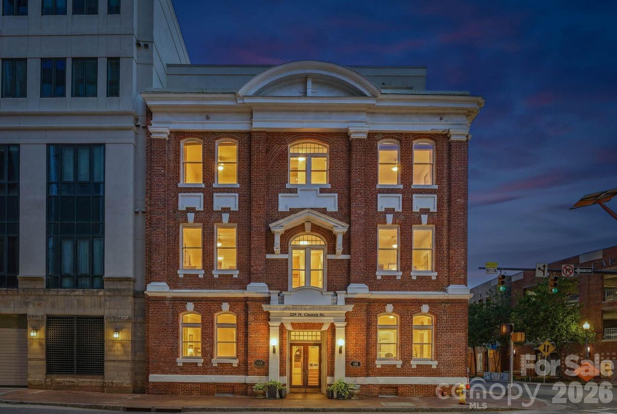 229 N Church St. #403, Charlotte, NC 28202