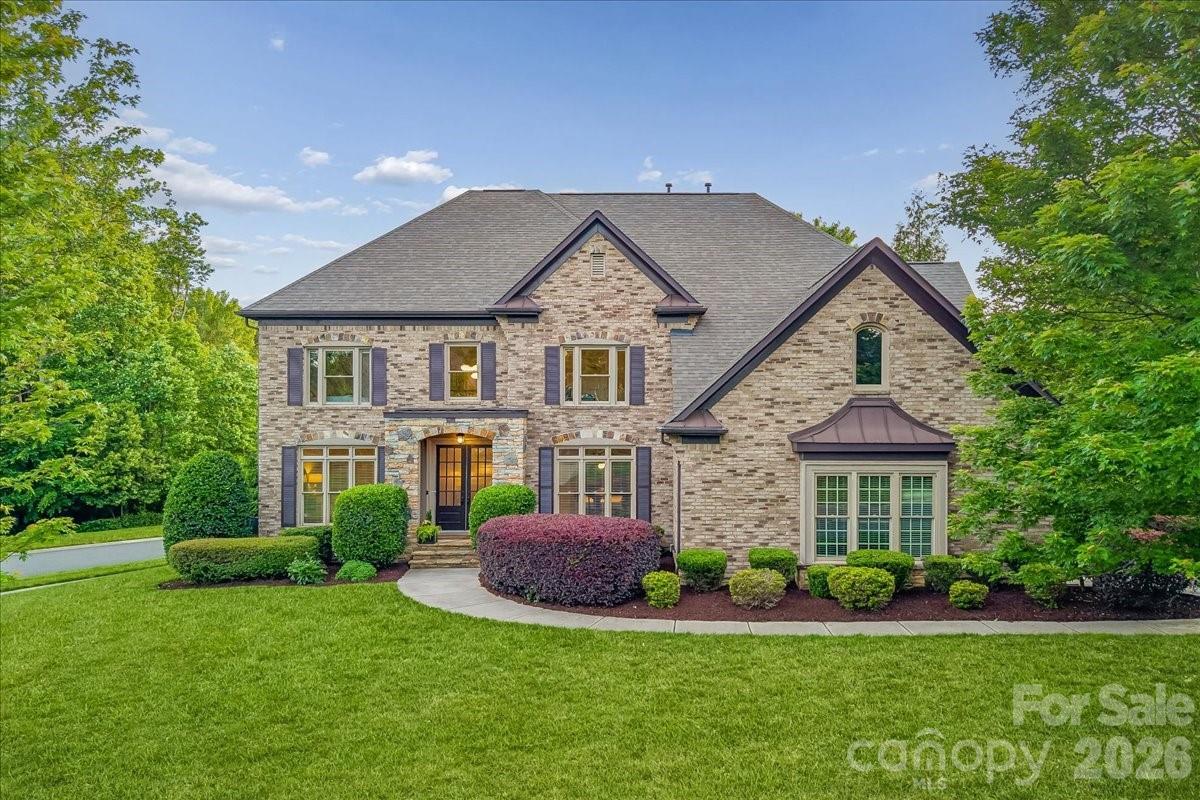 4001 Ainsdale Dr., Matthews, NC 28104