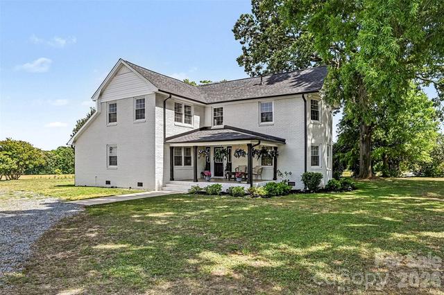 New Homes For Sale This Week That Attend Forest Hills High: May 22nd to May 28th