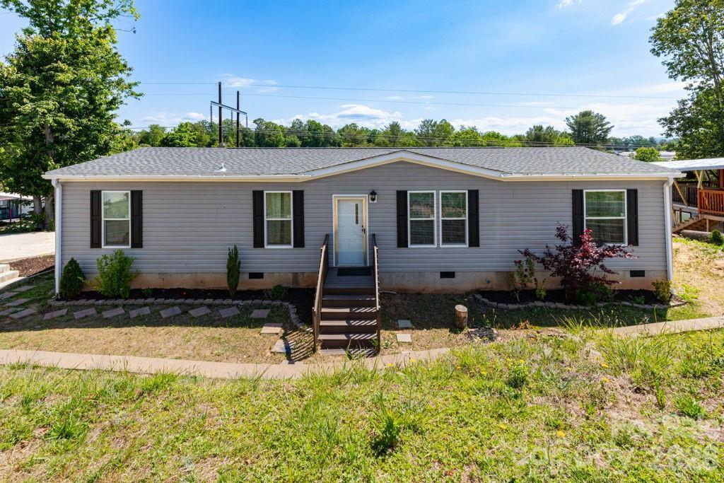 84 Hazelwood Rd., Asheville, NC 28806