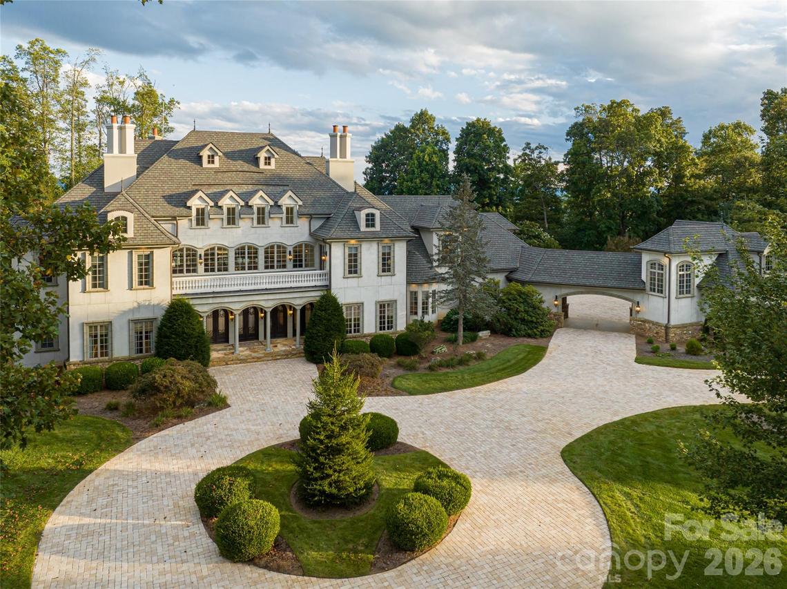 316 S Braeside Ct., Asheville, NC 28803