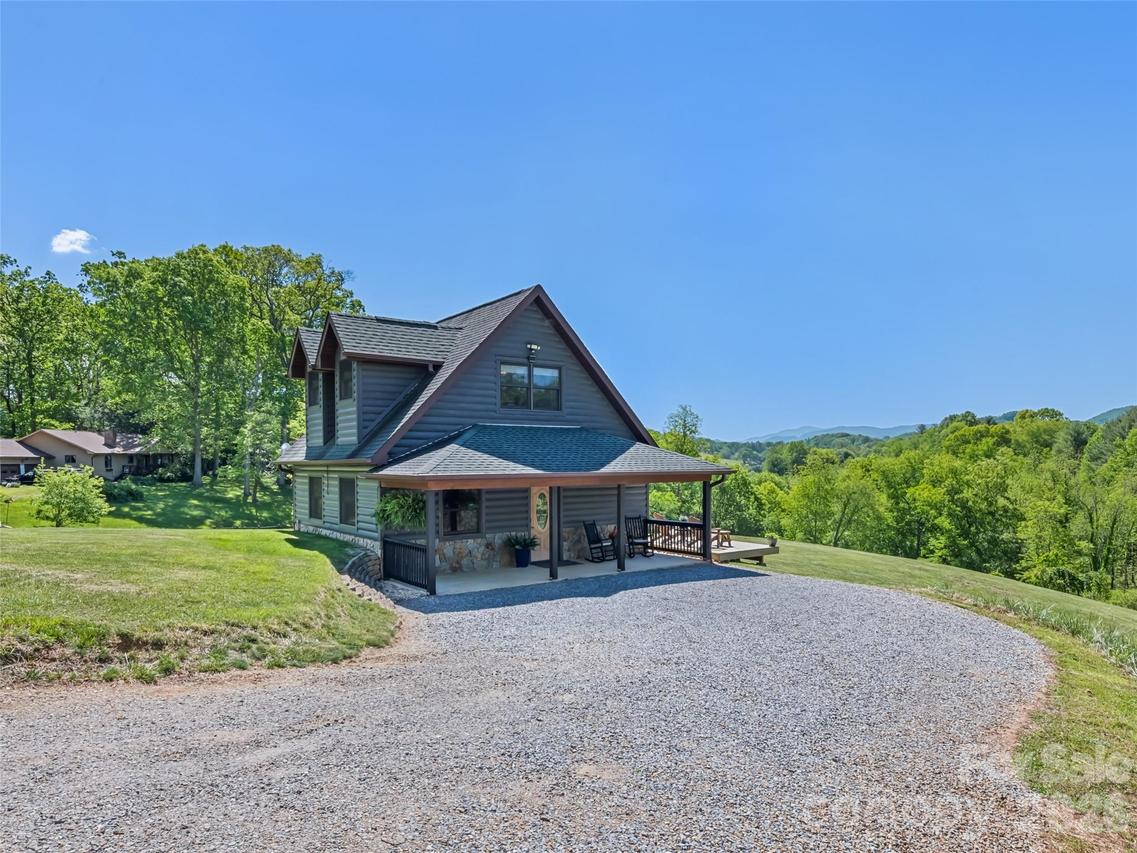 265 Cansadie Top Rd., Waynesville, NC 28785