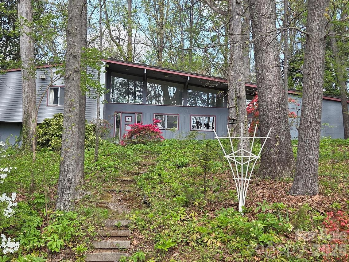 2051 Royall Dr., Winston Salem, NC 27106