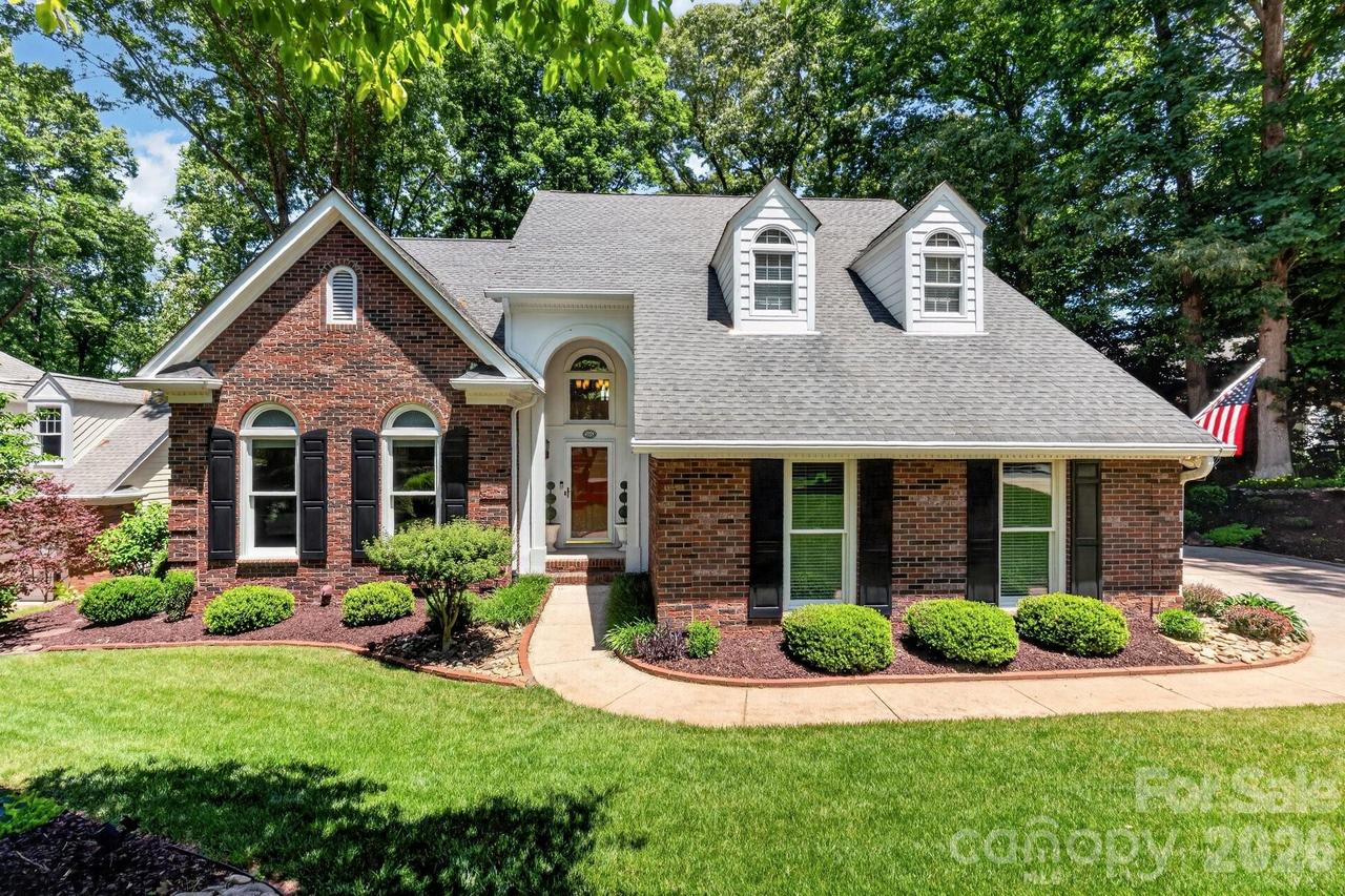 15211 Sharrow Bay Ct., Huntersville, NC 28078