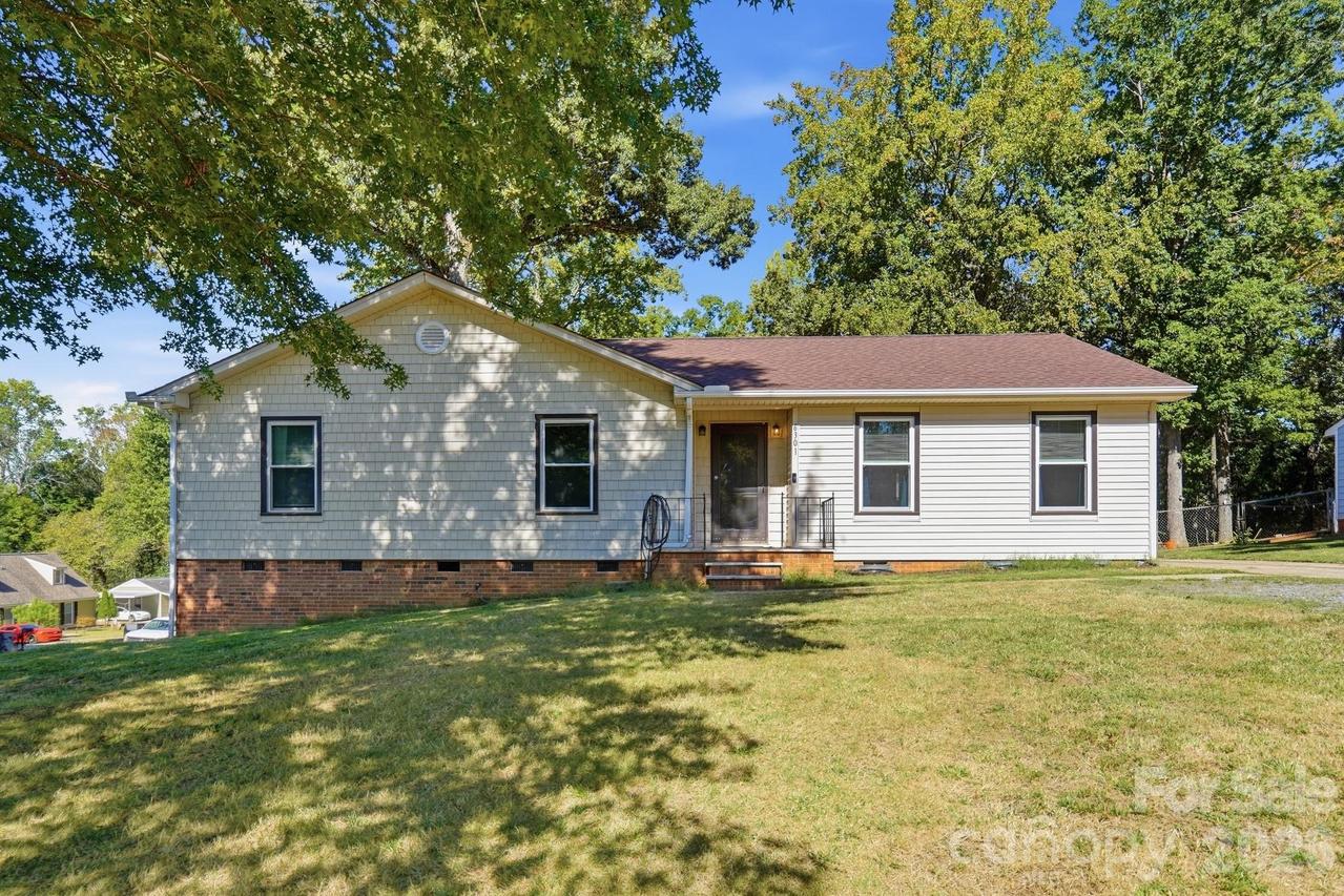 6301 Dwightware Blvd., Charlotte, NC 28227
