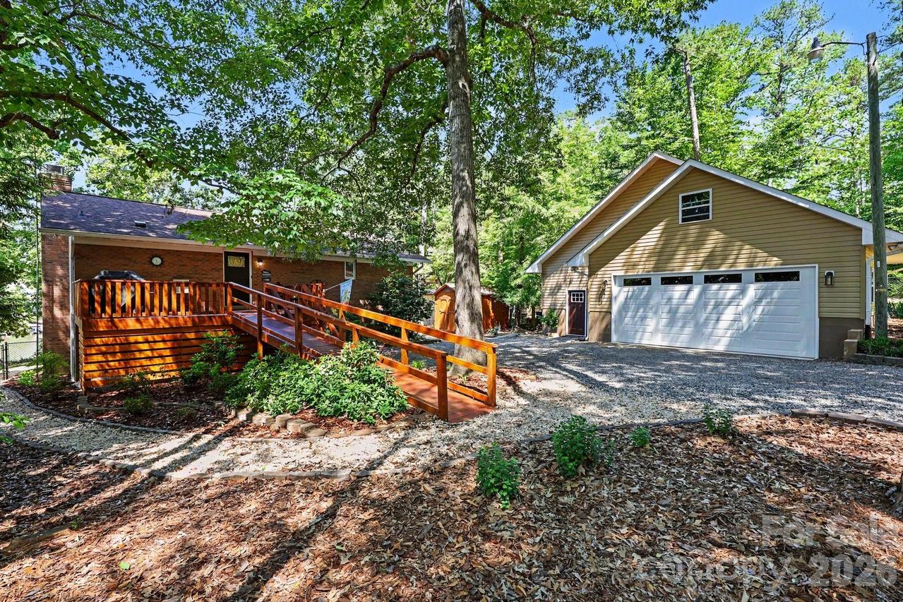 260 Knollwood Dr., Salisbury, NC 28146