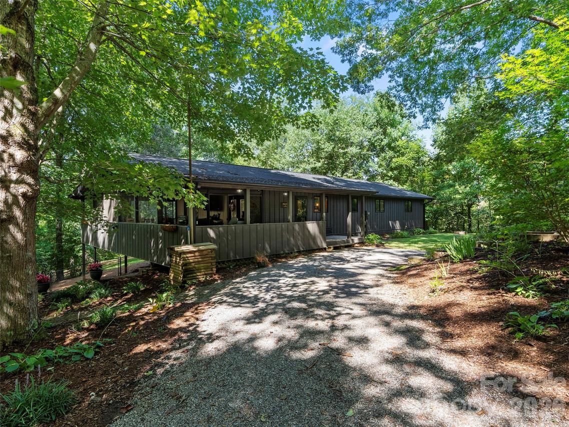 115 Bittersweet Tr., Canton, NC 28716