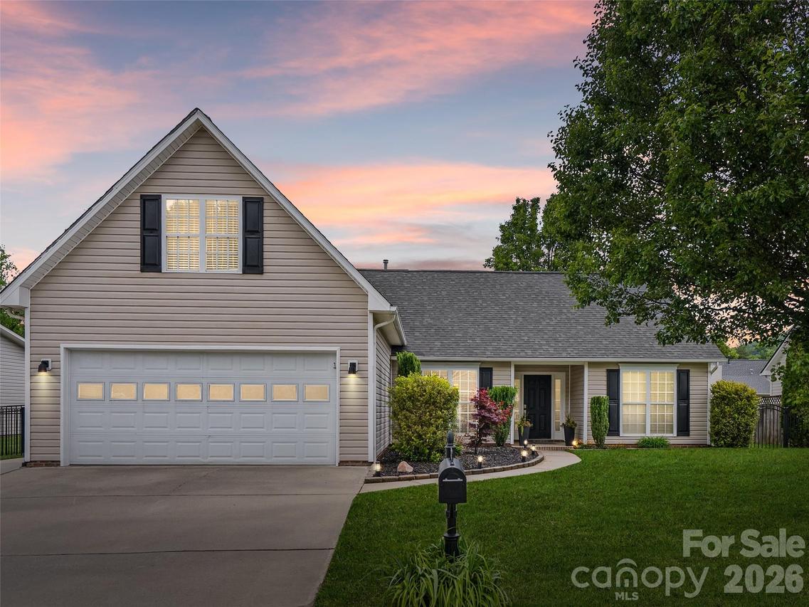 182 Misty Valley Rd., Fletcher, NC 28732